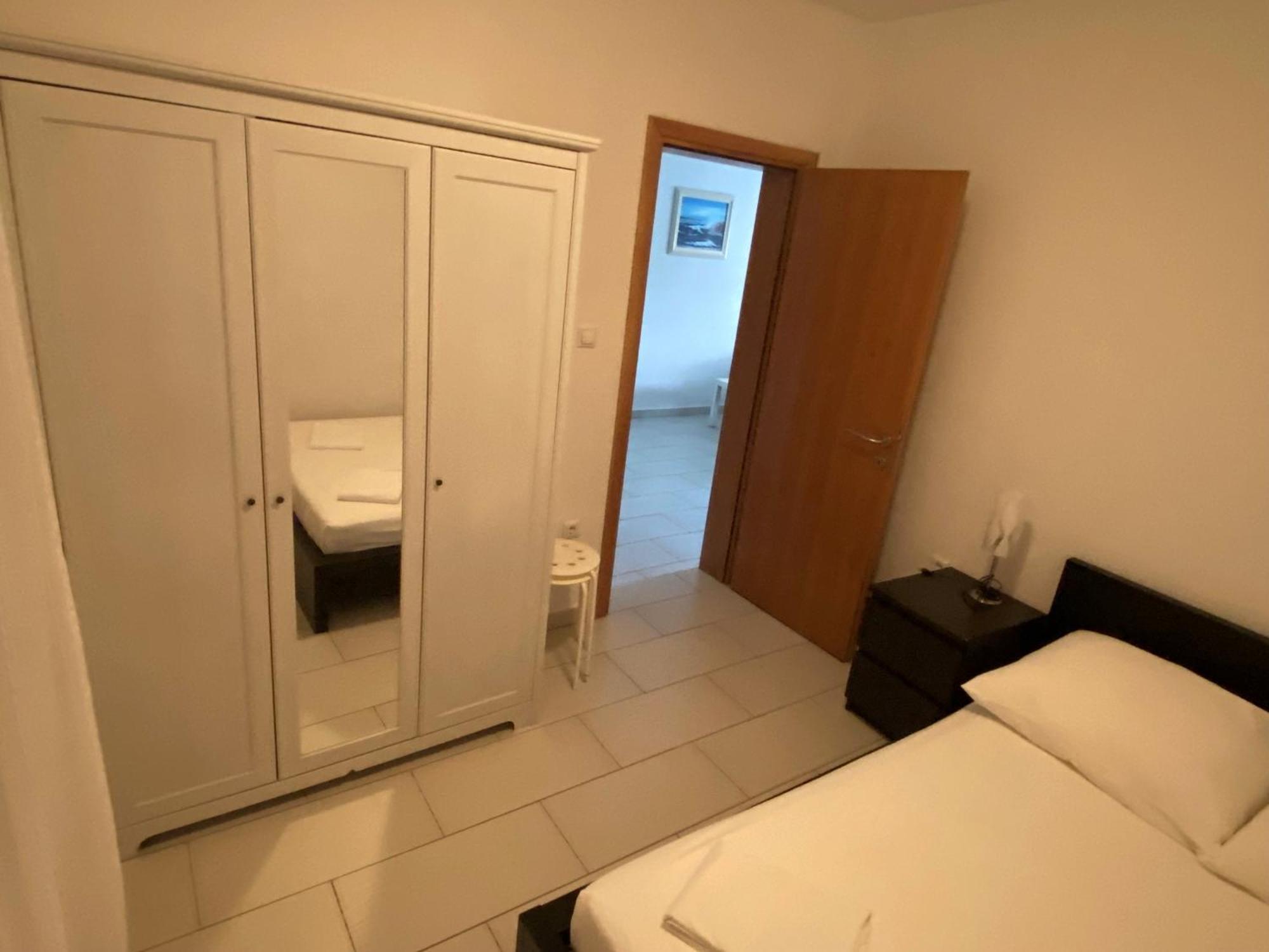 Apartmani Dragicevic Vir Dış mekan fotoğraf