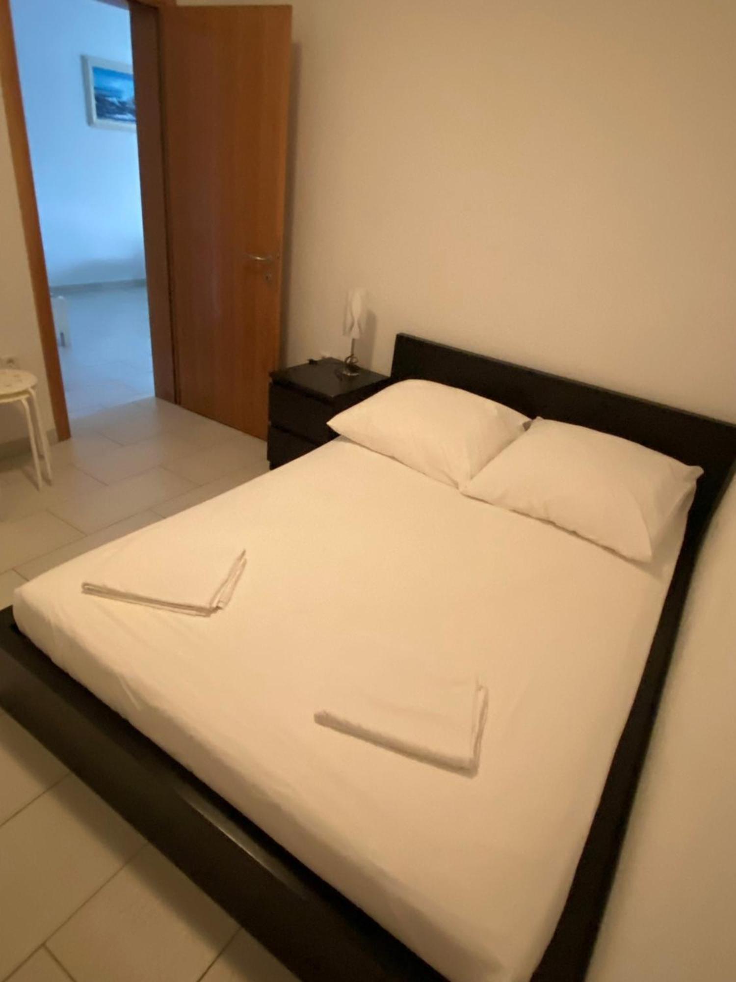 Apartmani Dragicevic Vir Dış mekan fotoğraf